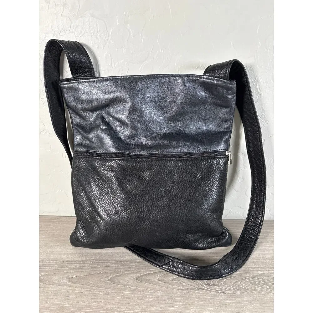 Sven Barkeley‎ USA Colorblock Black/Pewter Lightweight Leather Crossbody Bag